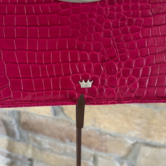 Elaine Turner Designs Hot Pink Croc-Embossed Frame Clutch - Picture 2 of 7